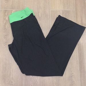 Nike wide leg workout pant